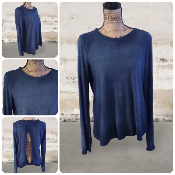 Anthropologie Cloth & Stone Chambray Open Back Blouse size Medium - Picture 1 of 6